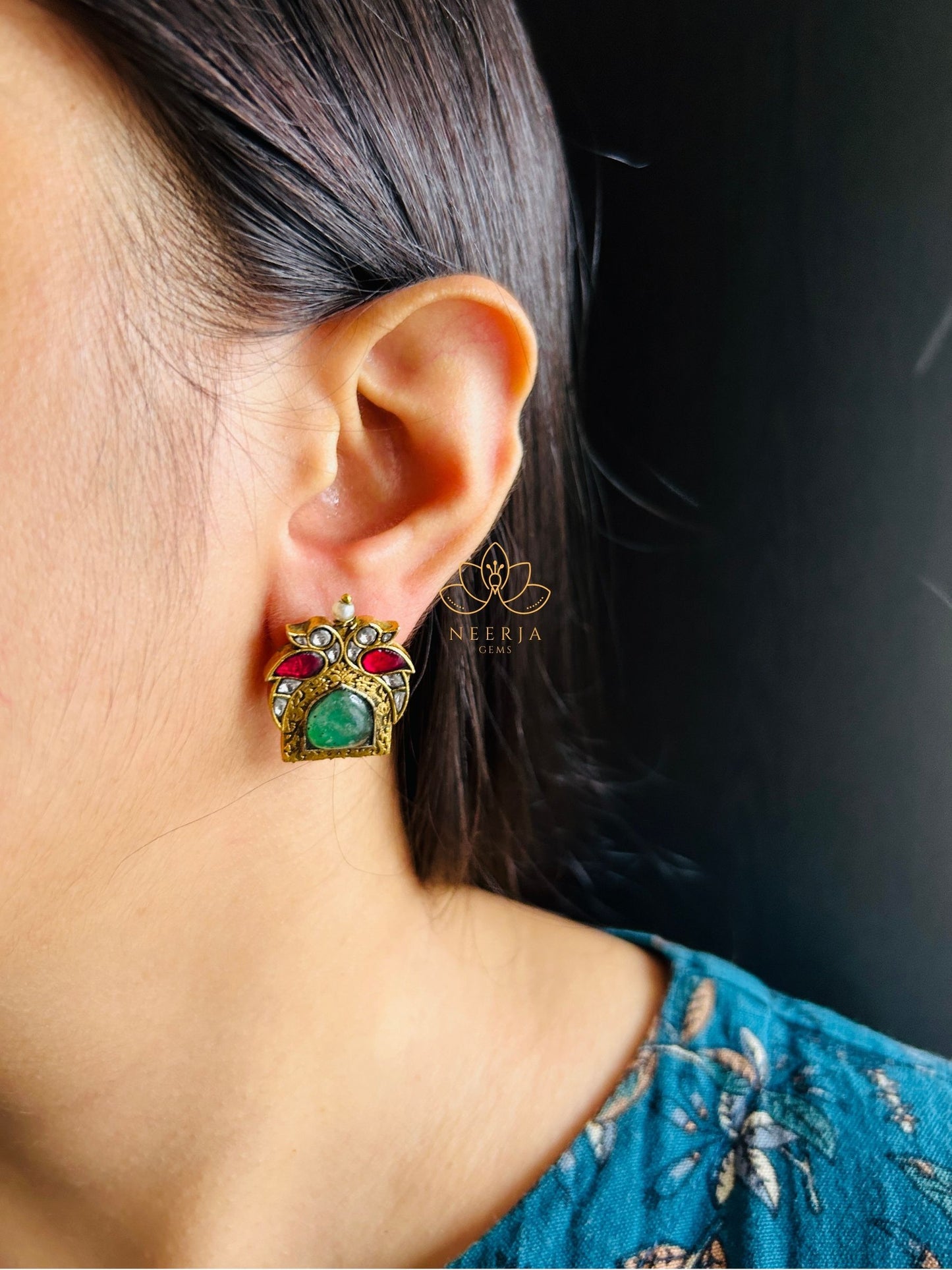 Padmakriti Emerald Arch Studs