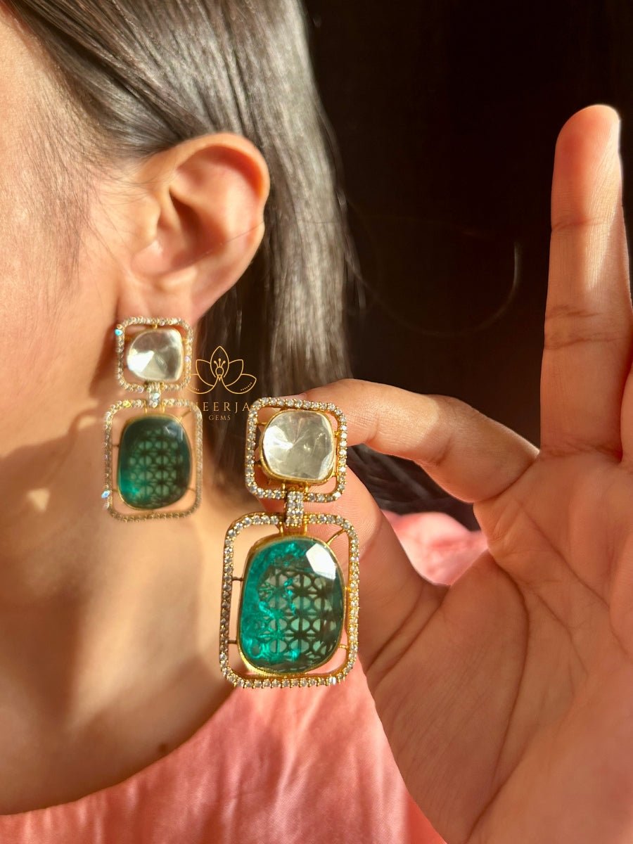 Baagh-e-Zamrud Panel Earrings