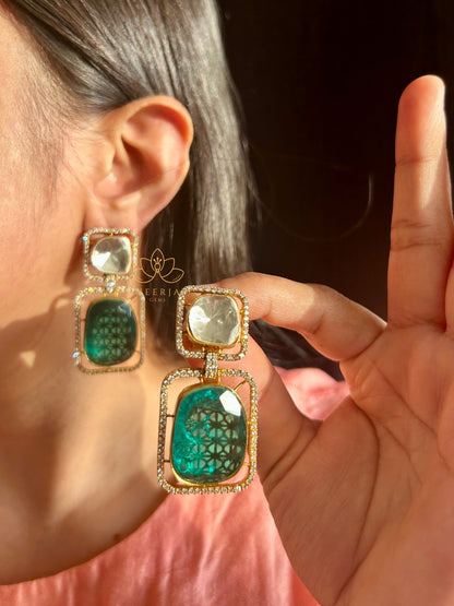 Baagh-e-Zamrud Panel Earrings