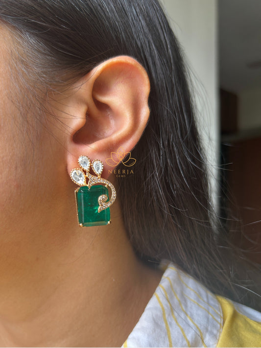 Griha Deep Kundan Studs