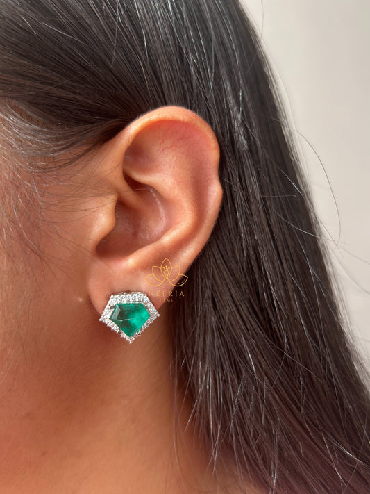 Minimalist Emerald Solitaire Studs
