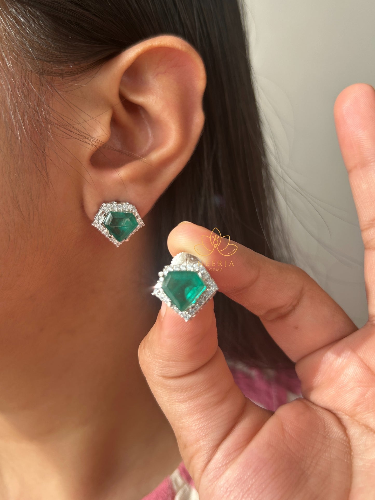 Minimalist Emerald Solitaire Studs