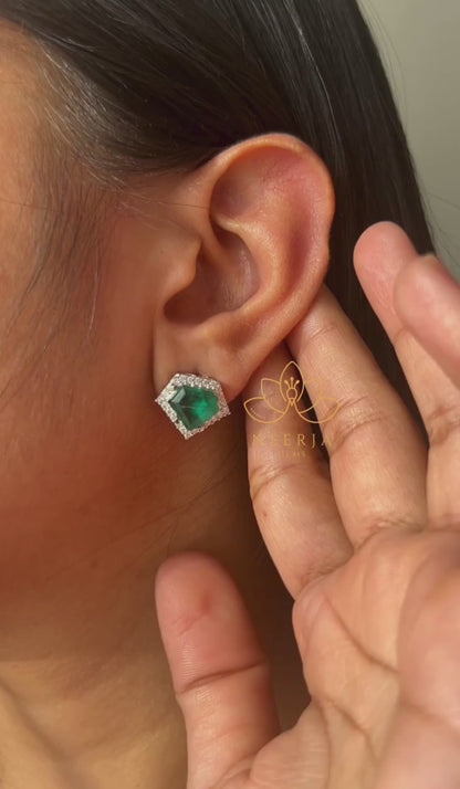 Minimalist Emerald Solitaire Studs